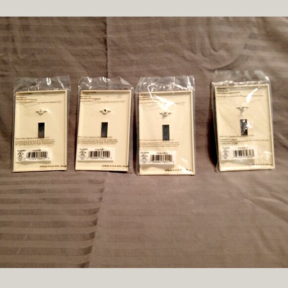 Set of 4: Eaton 1-Gang Midsize Light Almond Indoor Toggle Wall Plates - Picture 2 of 9